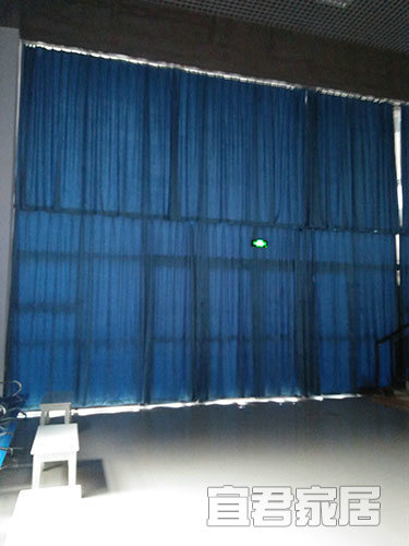 湖大游泳館門(mén)廳實(shí)拍