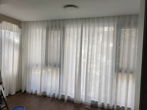 惠澤園5棟客廳陽(yáng)臺(tái)